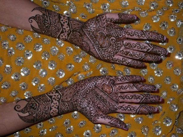 100 Beautiful Mehndi (Henna Hand Art) Designs - Designs Mag