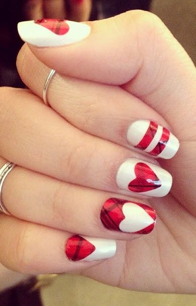 60 Incredible Valentine's Day Nail Art Designs 12 Valentine-Day-Nail-Art-12