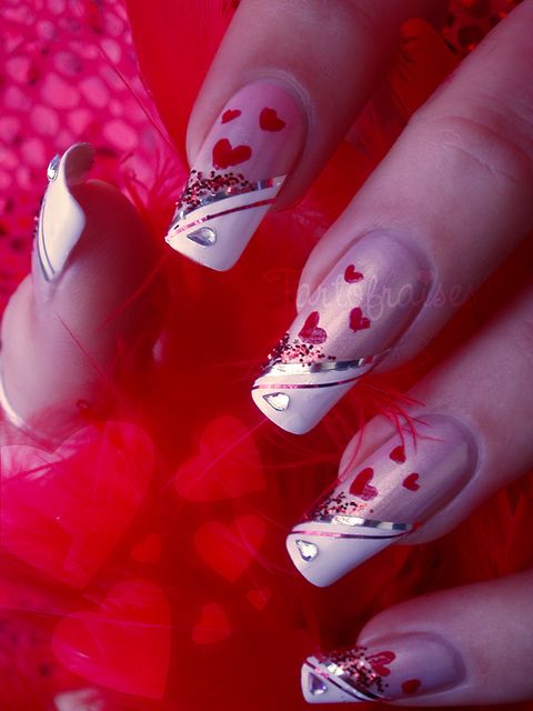 60 Incredible Valentine's Day Nail Art Designs 19 Valentine-Day-Nail-Art-16