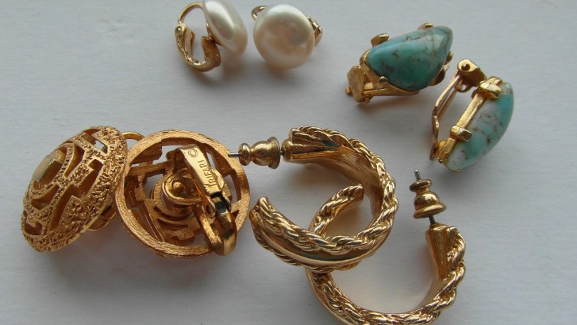 earrings 274250 960 720