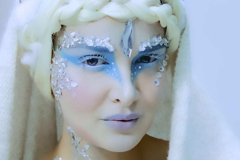 halloween-snow-queen-face-paint-003