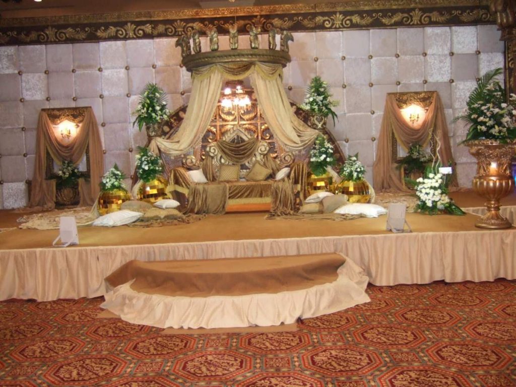 wedding-stage-decoration-ideas